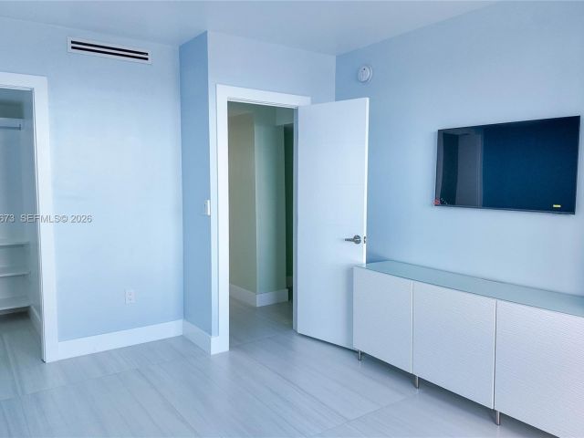 Apartment for rent  Unit #22E - photo 7523985