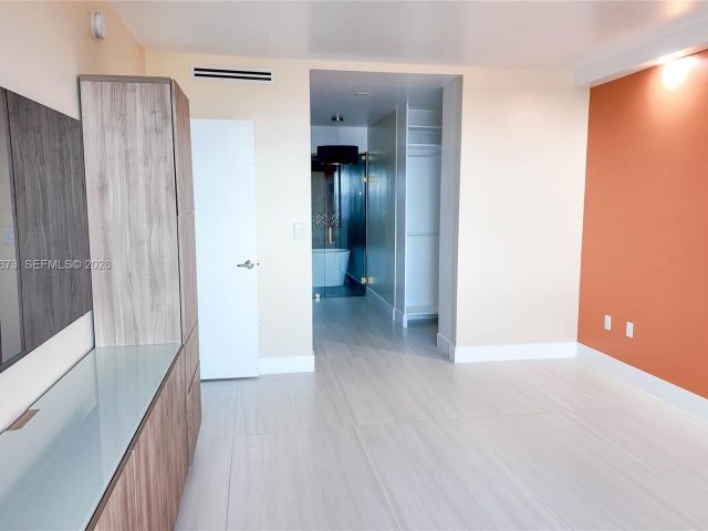 Apartment for rent  Unit #22E - photo 7523990