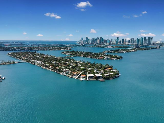 Home for sale at 821 E Dilido Dr - photo 7468369