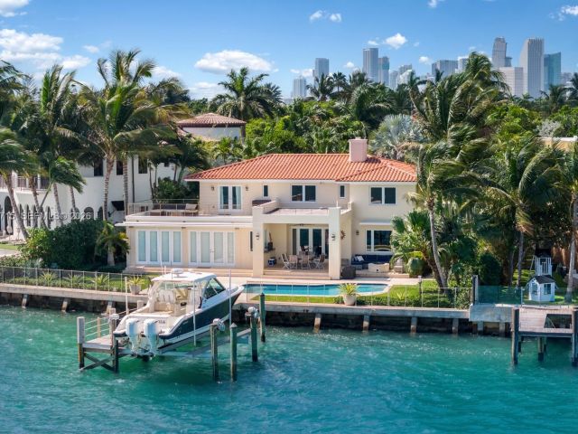 Home for sale at 821 E Dilido Dr - photo 7468373