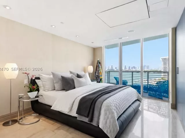 2-bedroom condo for sale in Miami Beach - 1445 16th St 1101 - MondialRealty