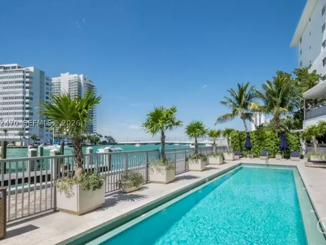 2-bedroom condo for sale in Miami Beach - 1445 16th St 1101 - MondialRealty