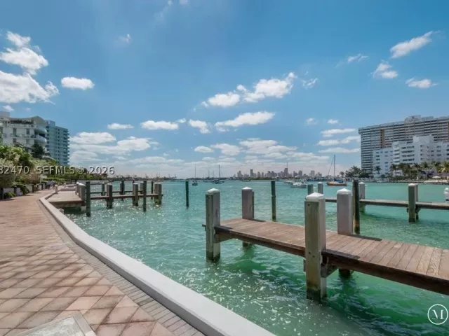 2-bedroom condo for sale in Miami Beach - 1445 16th St 1101 - MondialRealty