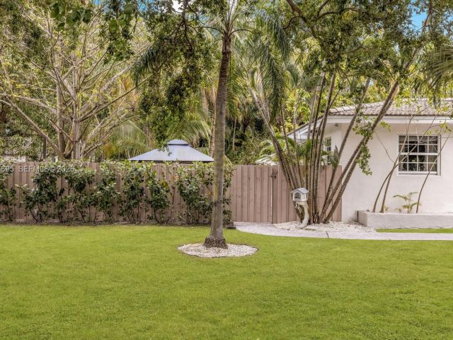 Home for sale at 11801 NE 11th Ave - photo 7483976