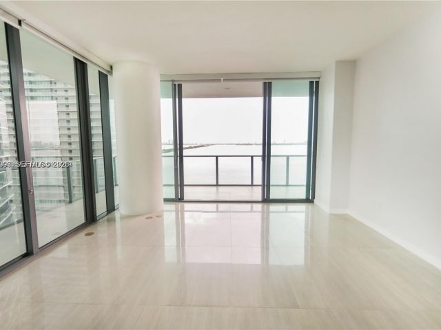 Apartment for sale  Unit #2007 - photo 7523593