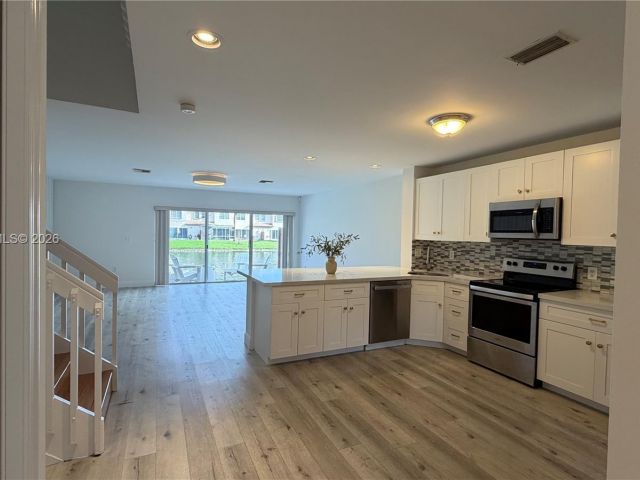 Home for rent at 9389 Boca River Cir - photo 7452889