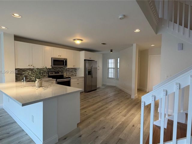 Home for rent at 9389 Boca River Cir - photo 7452900