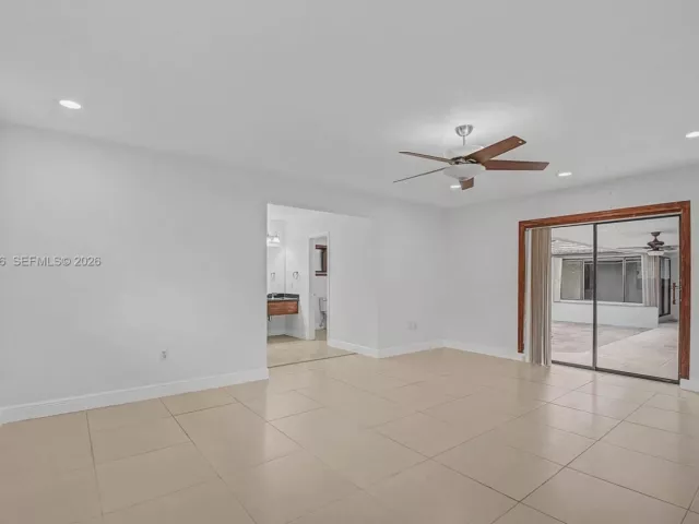 4-bedroom home for sale in Miami - 13621 SW 103rd Ave - MondialRealty