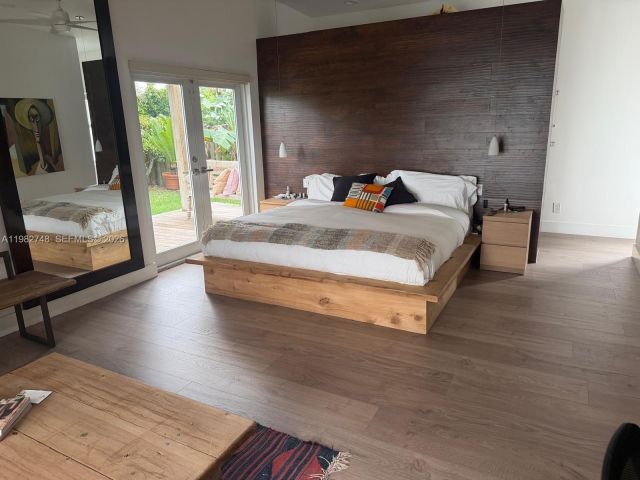 Home for rent at 1251 SW 11th Ter N/A - photo 7453147