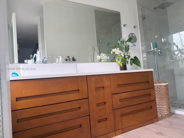 Home for rent at 1251 SW 11th Ter N/A - photo 7453151