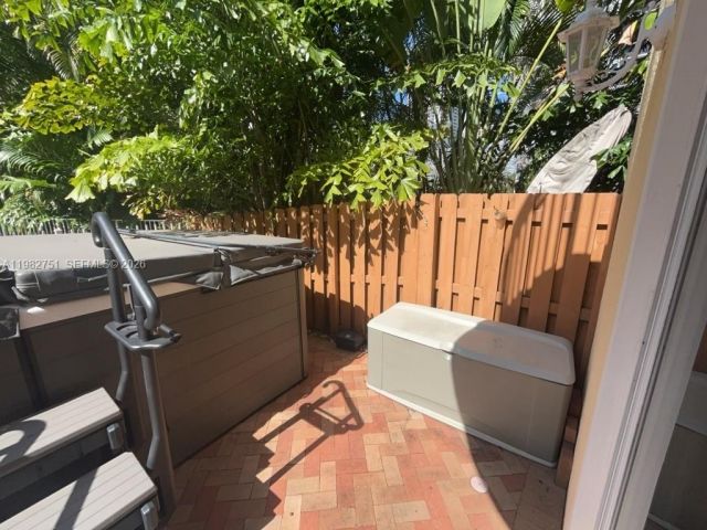 Home for rent at 409 SW 5th St - photo 7507328