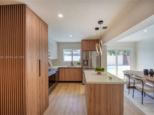 Home for sale at 1524 NE 31st Ct - photo 7507085