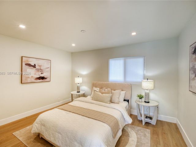 Home for sale at 1524 NE 31st Ct - photo 7507091