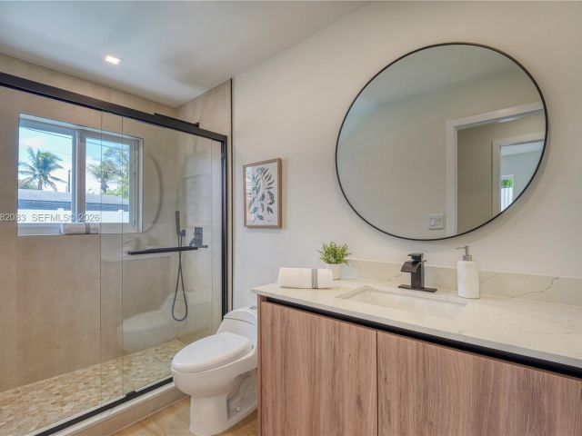 Home for sale at 1524 NE 31st Ct - photo 7507096