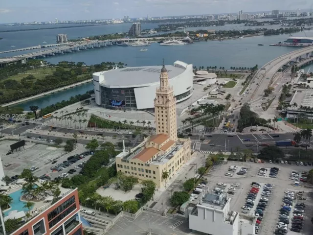 1-bedroom condo for sale in Miami Beach - 501 NE 1ST ST 1006 - MondialRealty