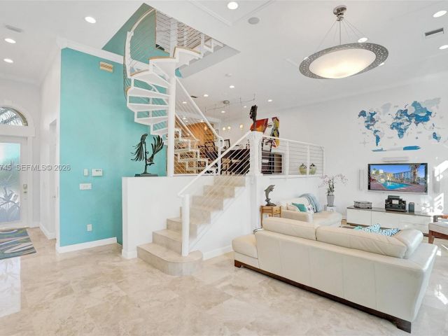 Home for rent at 3942 NE 171st St 4A - photo 7480768