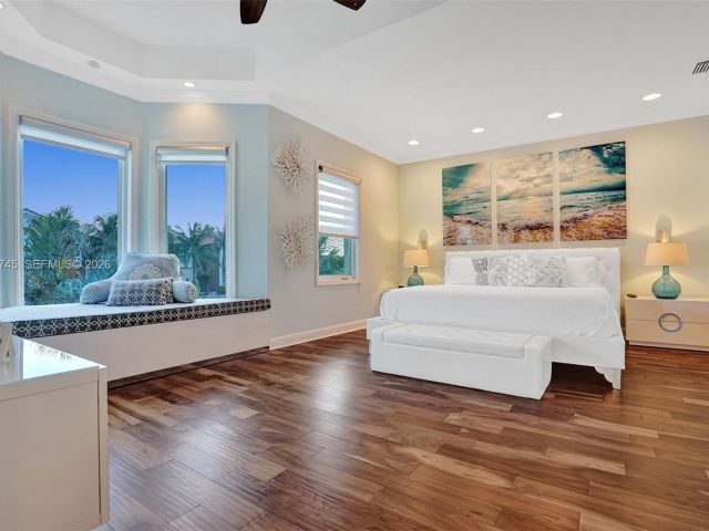 Home for rent at 3942 NE 171st St 4A - photo 7480780