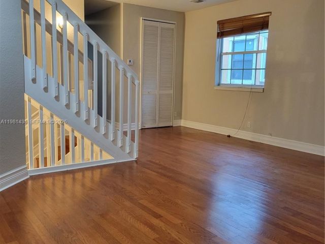 Home for rent at 413 SW 5th St - photo 7482360