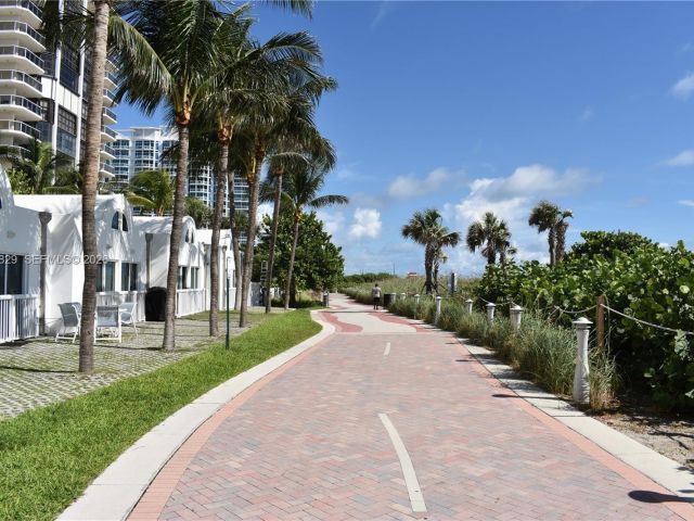 Apartment for rent  Unit #2106 - photo 7501994