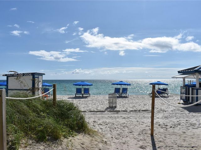 Apartment for rent  Unit #2106 - photo 7502002