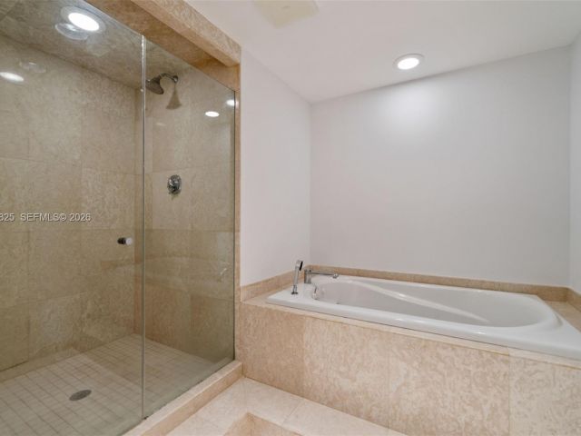 Apartment for rent  Unit #927 - photo 7491824