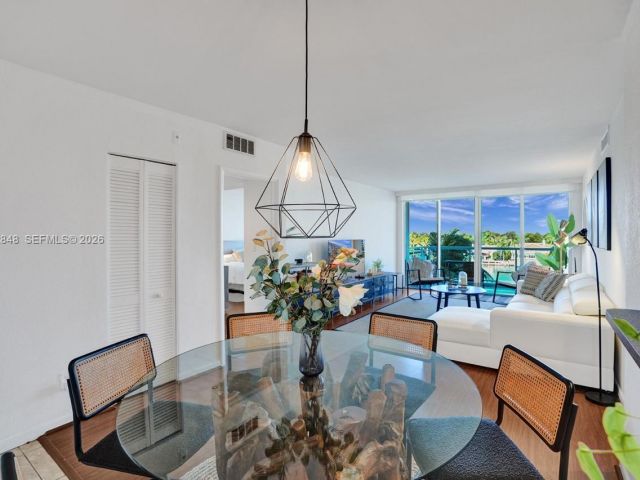 Apartment for rent  Unit #5R - photo 7501620