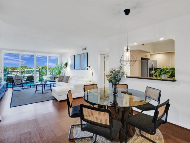 Apartment for rent  Unit #5R - photo 7501622