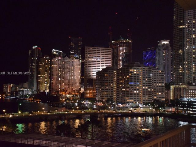 Apartment for sale  Unit #910 - photo 7477870