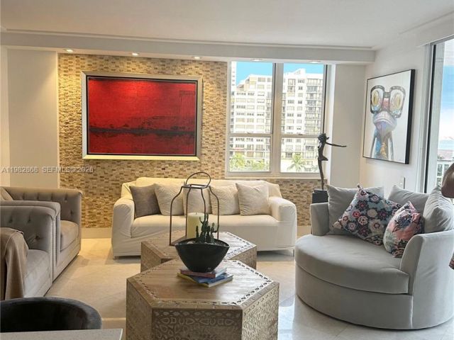 Apartment for sale  Unit #910 - photo 7477876