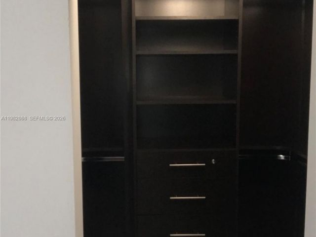 Apartment for sale  Unit #910 - photo 7477881