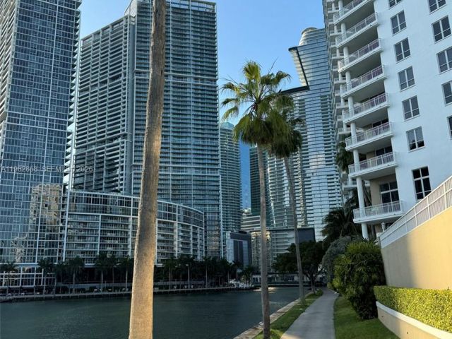 Apartment for sale  Unit #910 - photo 7477887