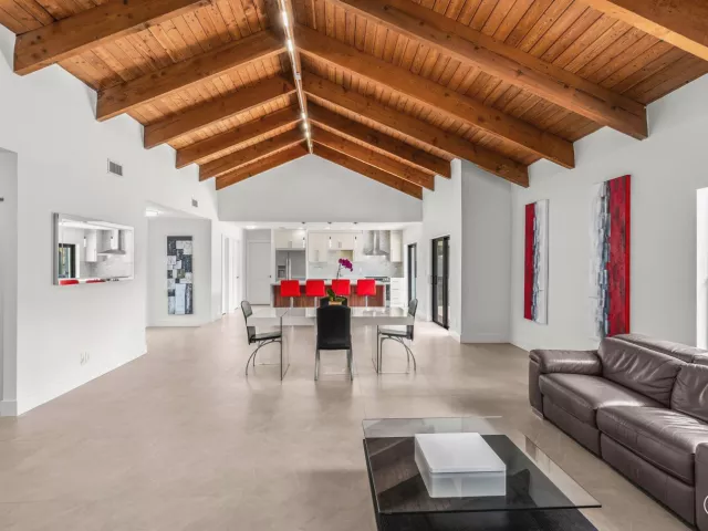 3-bedroom home for sale in Boca Raton - 21212 Escondido Way - MondialRealty
