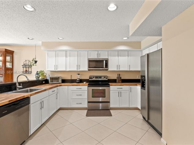 Home for sale at 5692 Santiago Cir - photo 7505563