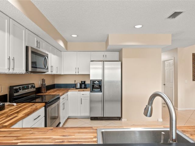 Home for sale at 5692 Santiago Cir - photo 7505565