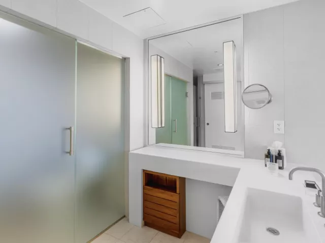 2-bedroom condo for sale in Fort Lauderdale - 3101 Bayshore Drive 2105 - MondialRealty