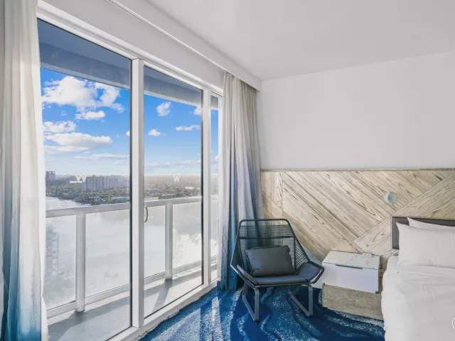 2-bedroom condo for sale in Fort Lauderdale - 3101 Bayshore Drive 2105 - MondialRealty