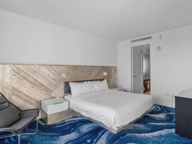 2-bedroom condo for sale in Fort Lauderdale - 3101 Bayshore Drive 2105 - MondialRealty