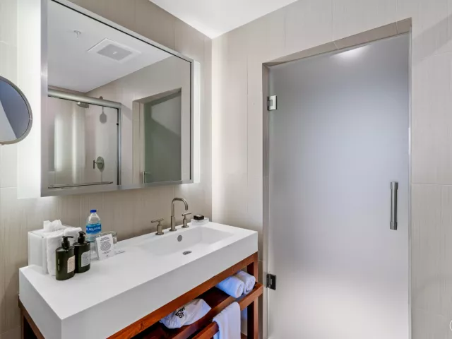 2-bedroom condo for sale in Fort Lauderdale - 3101 Bayshore Drive 2105 - MondialRealty