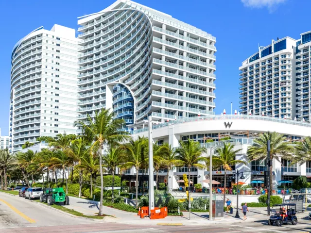 2-bedroom condo for sale in Fort Lauderdale - 3101 Bayshore Drive 2105 - MondialRealty
