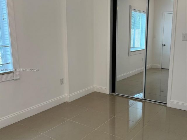 Home for rent at 1400 NE 175th St - photo 7480756