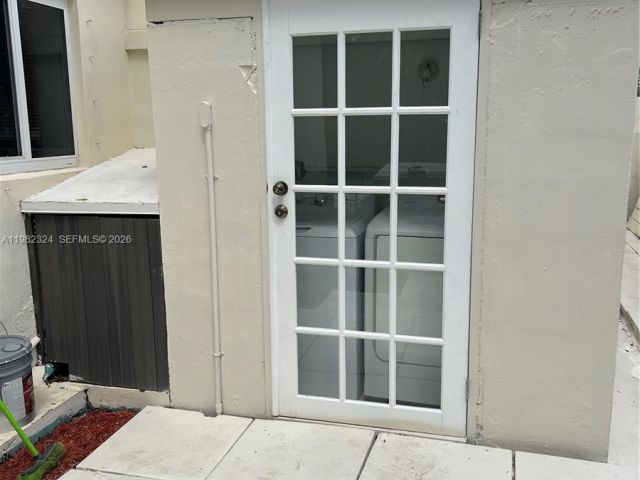 Home for rent at 1400 NE 175th St - photo 7480757