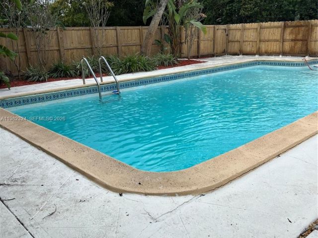 Home for rent at 1400 NE 175th St - photo 7480759