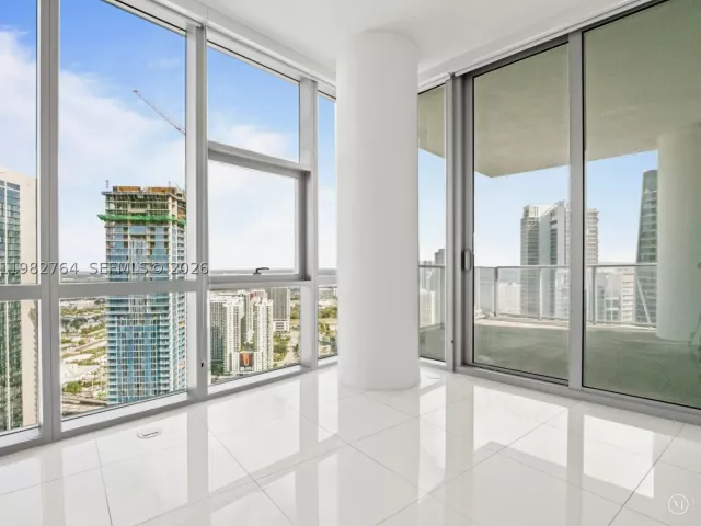 3-bedroom condo for sale in Miami - 851 NE 1st Ave 4801 - MondialRealty