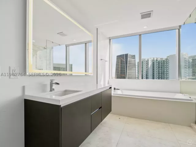 3-bedroom condo for sale in Miami - 851 NE 1st Ave 4801 - MondialRealty