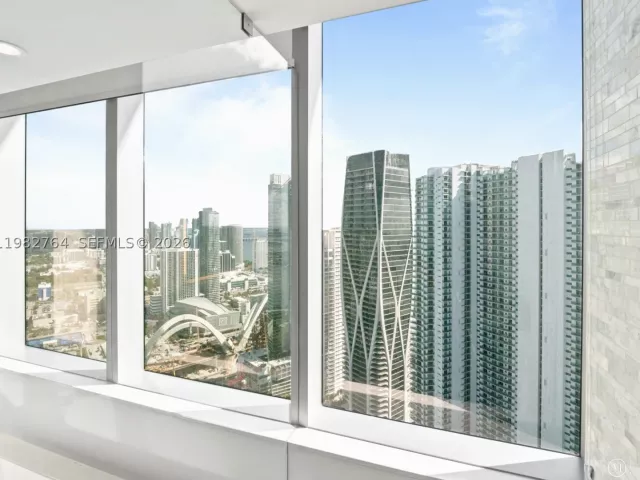 3-bedroom condo for sale in Miami - 851 NE 1st Ave 4801 - MondialRealty