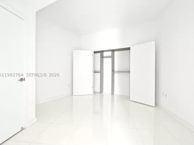 3-bedroom condo for sale in Miami - 851 NE 1st Ave 4801 - MondialRealty