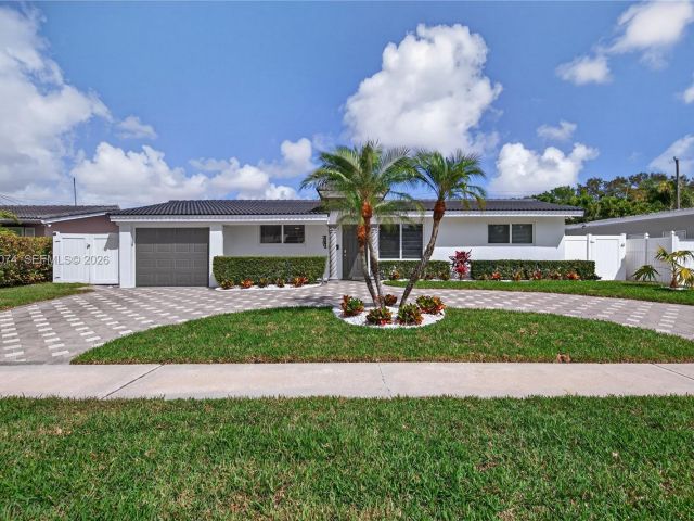 Home for rent at 2161 NE 62nd Ct - photo 7517590