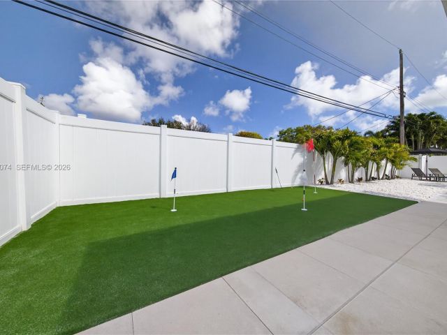 Home for rent at 2161 NE 62nd Ct - photo 7517592