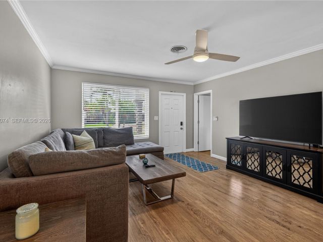 Home for rent at 2161 NE 62nd Ct - photo 7517595