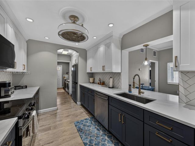 Home for rent at 2161 NE 62nd Ct - photo 7517602